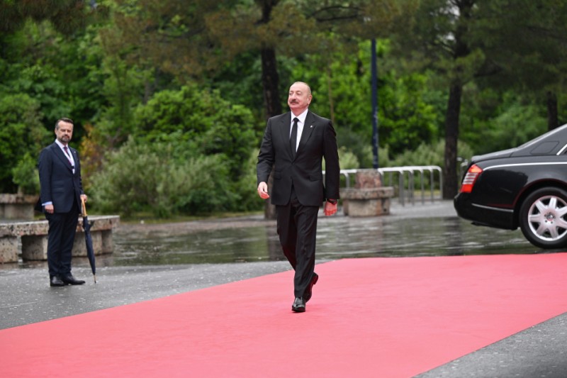 Prezident Tiranada Zirvə toplantısında - FOTOLAR - YENİLƏNİB